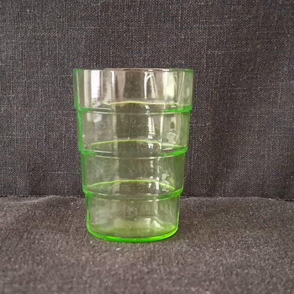 Depression Glass Block Optic Anchor Hocking Green Shot Whiskey Glass 2 Ounce - Picture 1 of 6